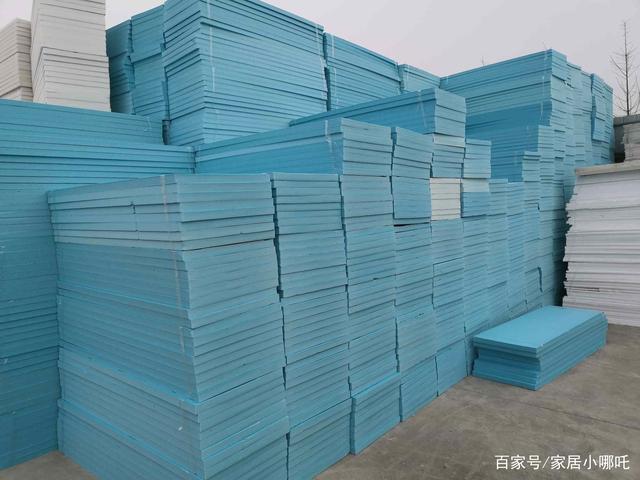 冬季不仅要给墙体穿新衣，更要注意保温材料的存放，当心出祸端